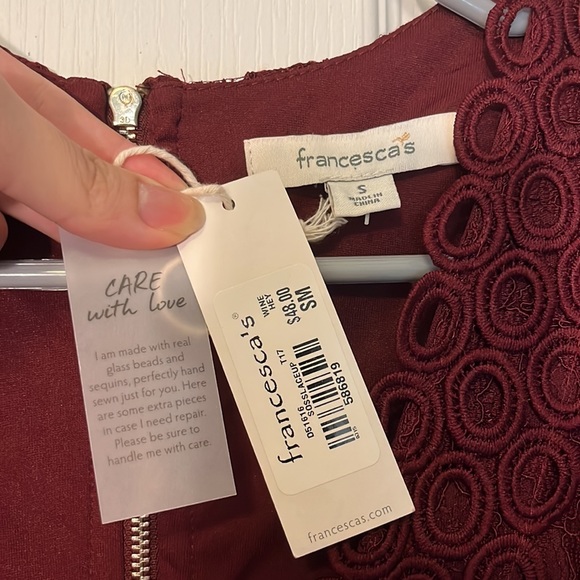 Francesca’s maroon lace dress NWT size small - Picture 4 of 6